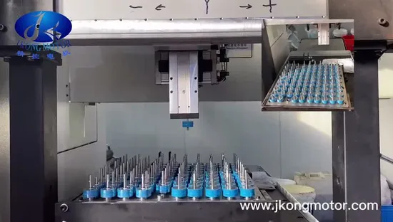 12 V Mini DC AC Boîte de vitesses BLDC Brosse universelle brossée Hub de ventilateur de table Véhicule électrique Moteur de voiture pour robot Machine à café Mélangeur Assainissement Fascia Pistolet de massage